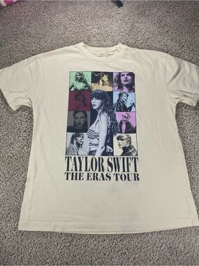 Taylor Swift THE ERAS TOUR Beige Shirt Medium Color Logo Cream Tay